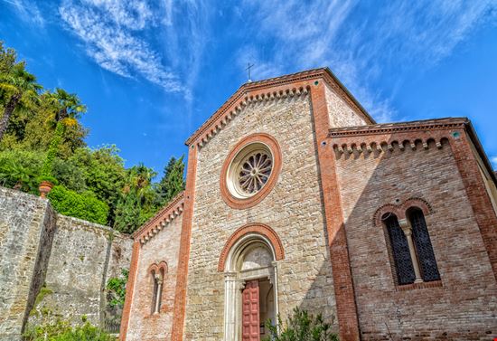 Castrocaro Terme Castrocaro Terme - Chiesa Shutterstock.com 